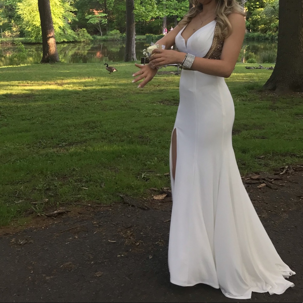 PROM DRESS - Picture 3 of 6